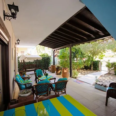 Apartment Beautiful With Exotic Garden At Peukoxori! Pefkochori